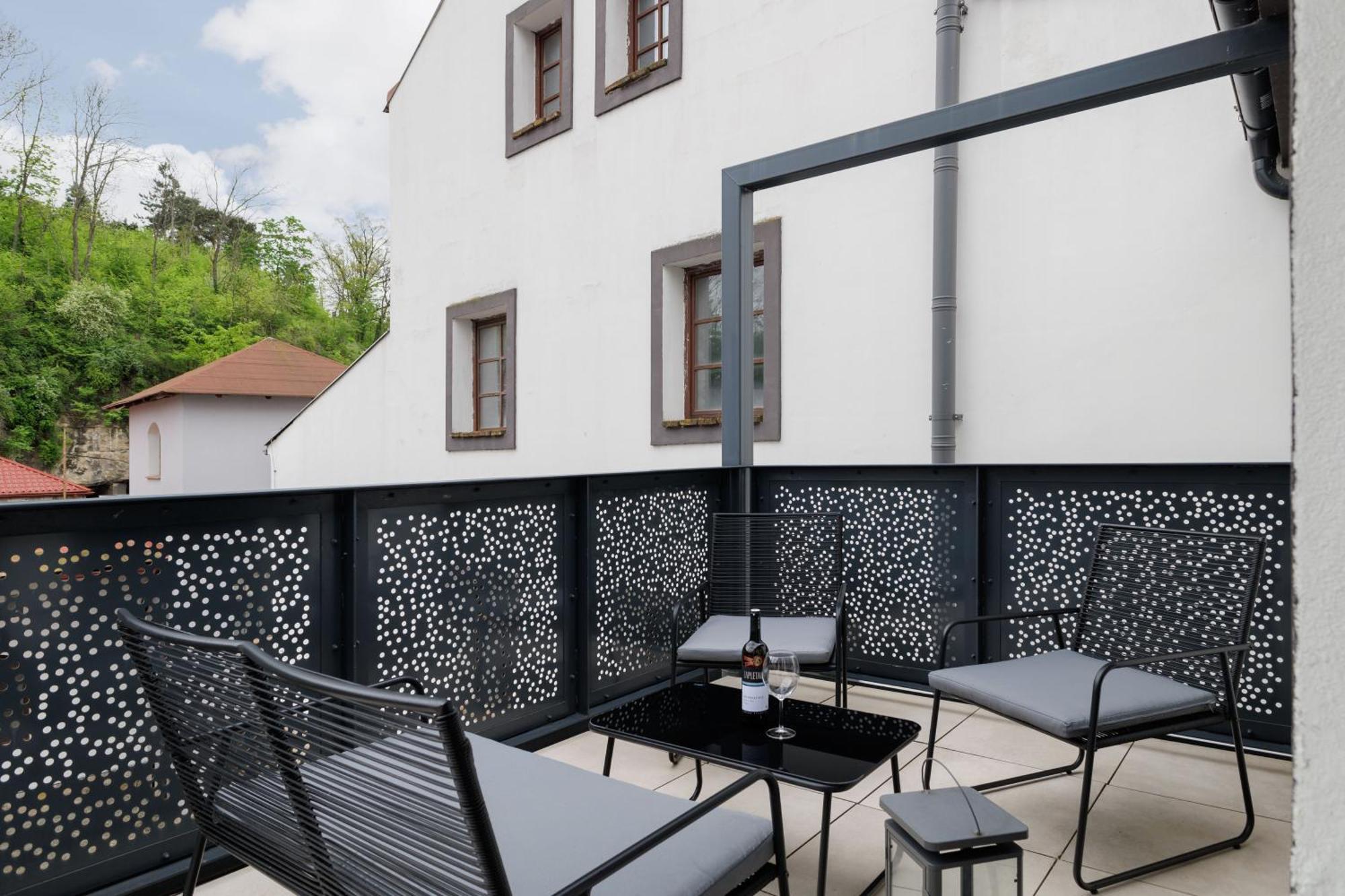 River Apartments Mladá Boleslav Екстериор снимка